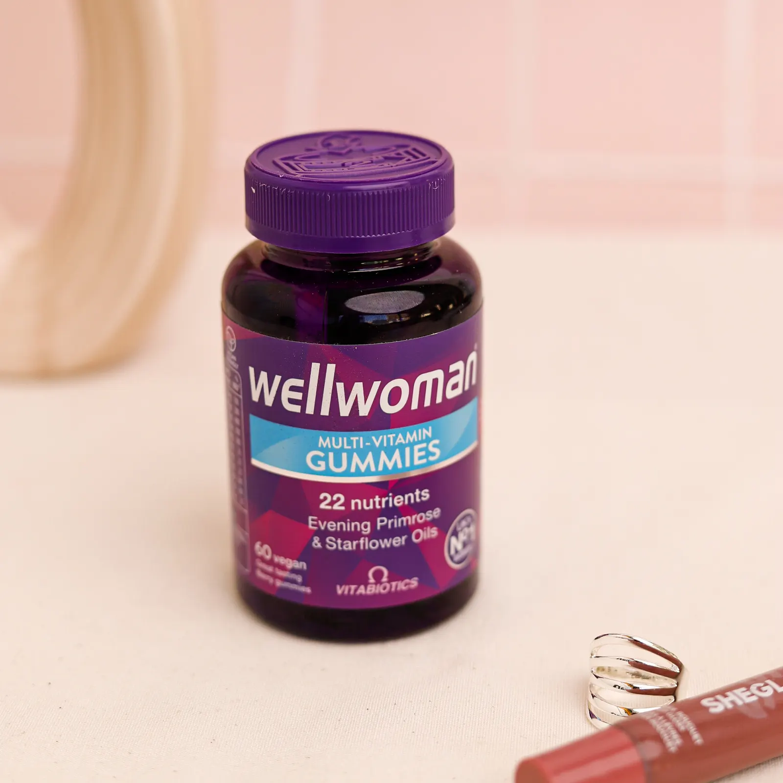 wellwoman-gummy-front.webp مولتی ویتامین ول وومن Well Woman Original - تصویر 1